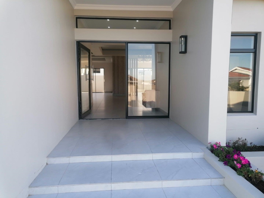 4 Bedroom Property for Sale in Fountains Estate Eastern Cape